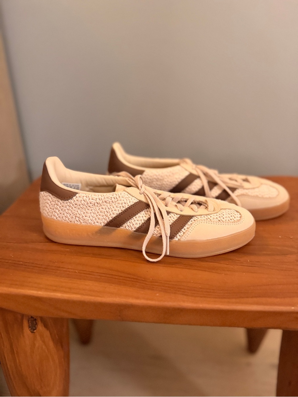 adidas Beige & Brown Low-Top Sneakers